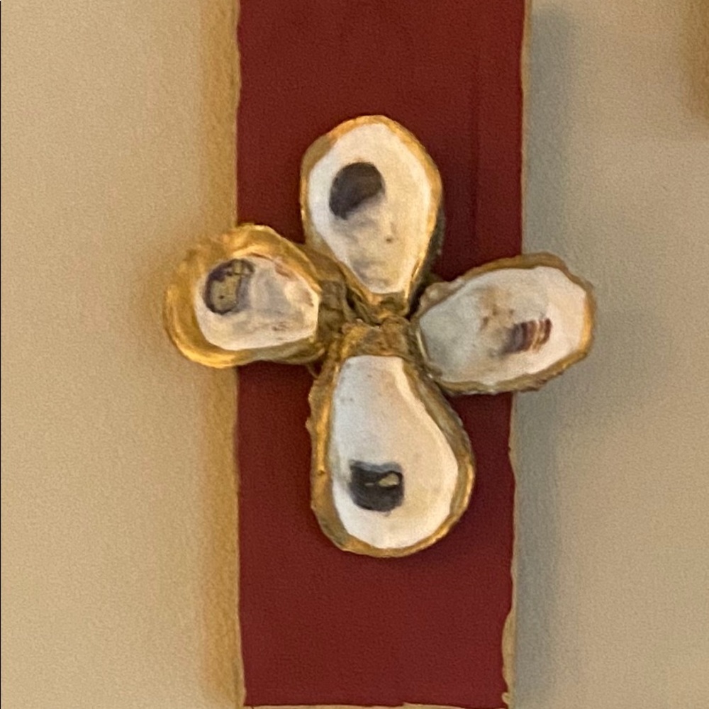 Oyster cross